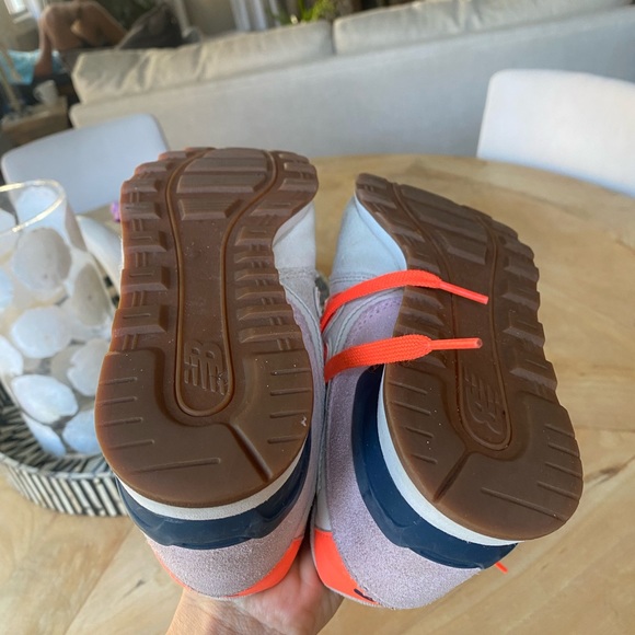 J.Crew × New Balance | 696 pastel pink/grey suede low top sneakers | WMS 7 - Picture 5 of 6